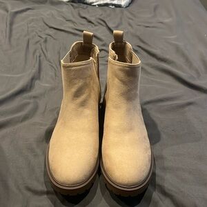 Chelsea Boot